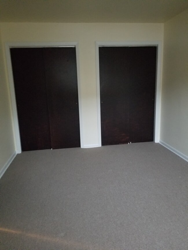 675 Joralemon St, Unit 675 Joralemon Str in Belleville, NJ - Foto de edificio - Building Photo