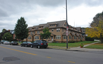 Townhomes at Monroe and Crossman in Rochester, NY - Building Photo - Building Photo