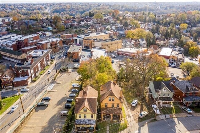 2622 Churchview Ave in Pittsburgh, PA - Building Photo - Building Photo