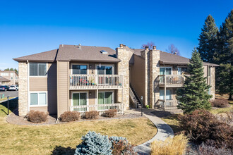 Peakview Pointe in Englewood, CO - Building Photo - Primary Photo