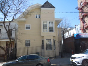 346 E 195th St in Bronx, NY - Building Photo - Other