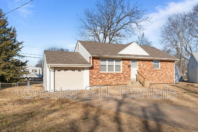 3 Venetia Ct in Florissant, MO - Building Photo - Building Photo