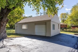 10916 Pear Tree Ln in St. Ann, MO - Building Photo - Building Photo