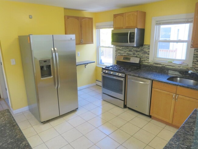 741 Somerville Ave, Unit 2