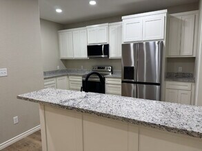 1431 W Ash St in Stephenville, TX - Building Photo - Building Photo
