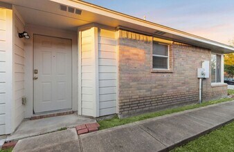 13326 James Monroe St in Manor, TX - Building Photo - Building Photo