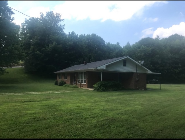 property at 525 Short Creek Rd