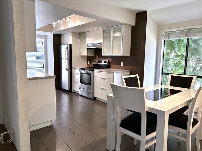 property at 5125 E Waverly Dr