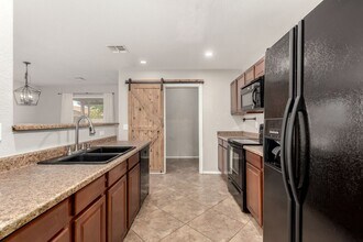 1244 E Desert Rose Trail in San Tan Valley, AZ - Building Photo - Building Photo