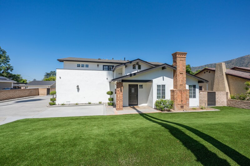357 N Pennsylvania Ave in Glendora, CA - Building Photo