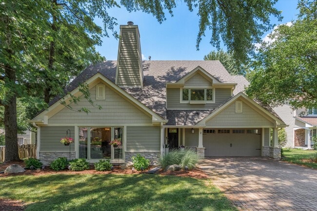 property at 2 Cedar Gate Cir