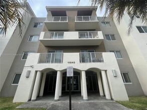 11040 SW 196th St in Miami, FL - Building Photo - Building Photo