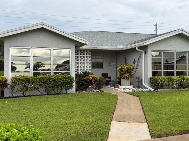 14676 Canalview Dr in Delray Beach, FL - Building Photo - Building Photo