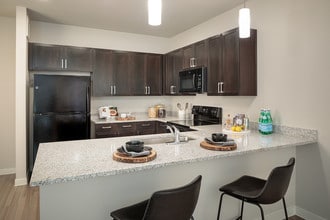 Viridian in San Antonio, TX - Foto de edificio - Building Photo