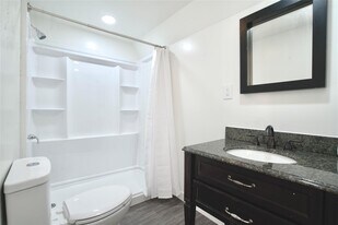 120 Main St in Livingston Manor, NY - Building Photo