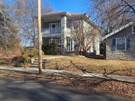 5921 Harrison St in Kansas City, MO - Building Photo