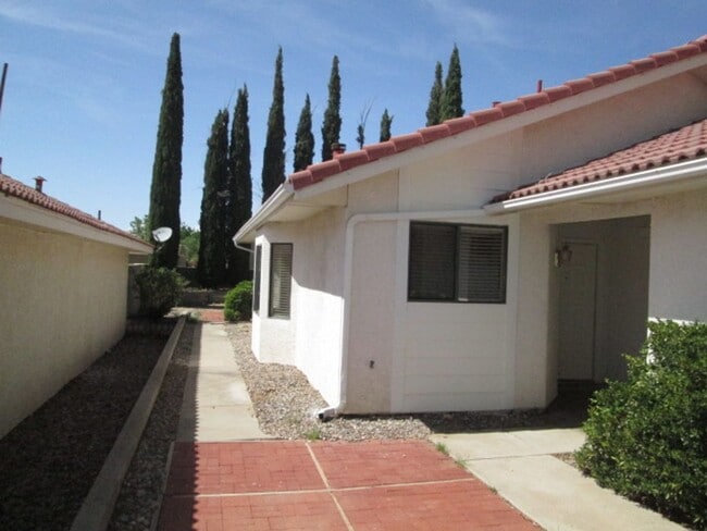 10409 Casador Del Oso NE in Albuquerque, NM - Building Photo - Building Photo