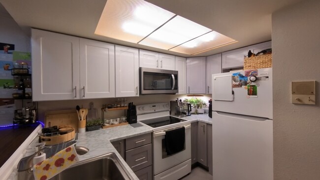 6125 NE 193rd Place, Unit 6125