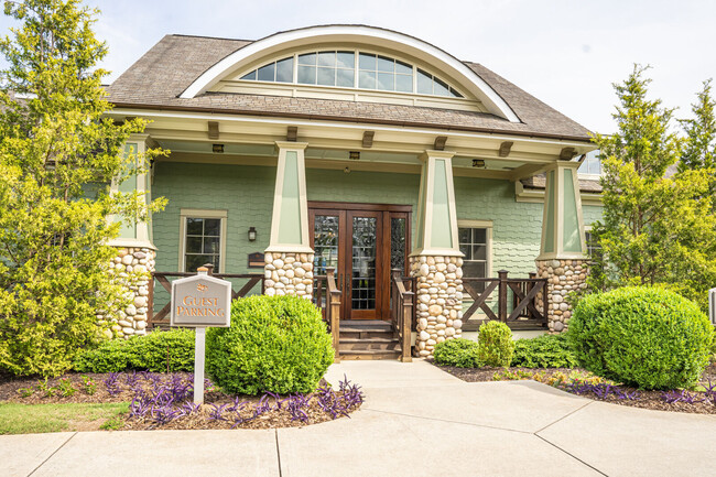 Avonlea Square in Smyrna, GA - Foto de edificio - Building Photo