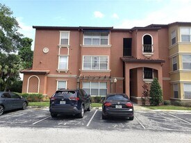 5120 Conroy Rd in Orlando, FL - Building Photo