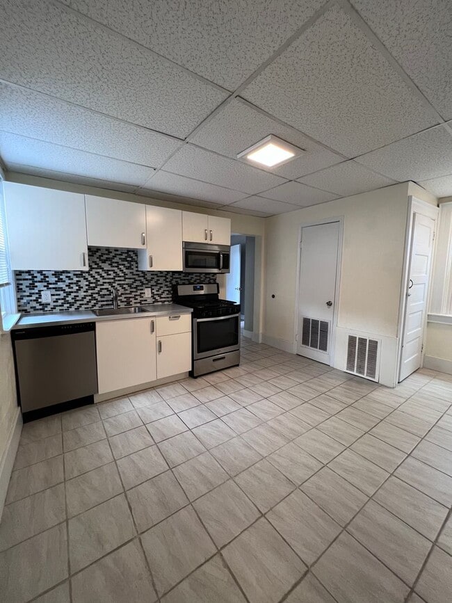 property at 2310 Arlington Ave