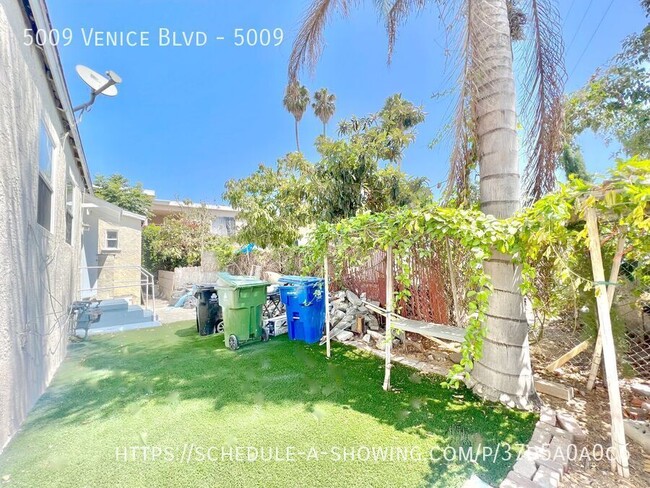 5009 Venice Blvd. in Los Angeles, CA - Building Photo - Building Photo