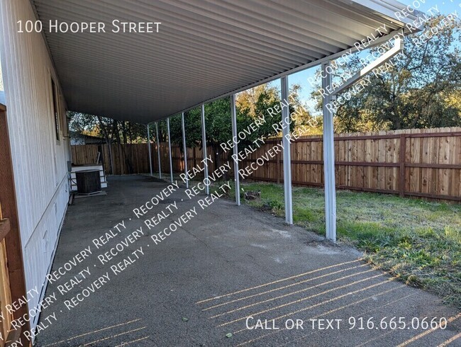 100 Hooper St in Wheatland, CA - Building Photo - Building Photo