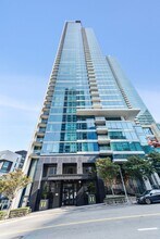401 Harrison St in San Francisco, CA - Building Photo - Building Photo