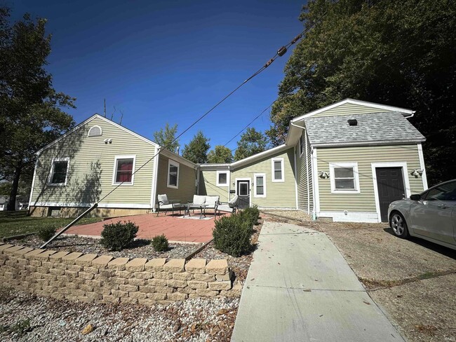 100 N Bryan Ave