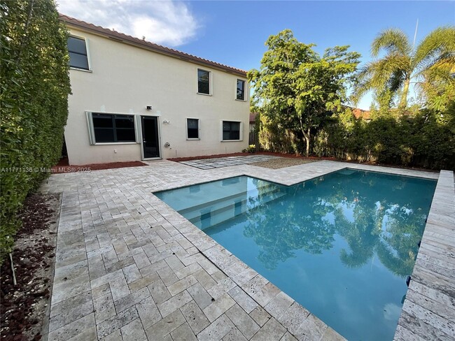 15414 SW 175th St in Miami, FL - Building Photo - Building Photo