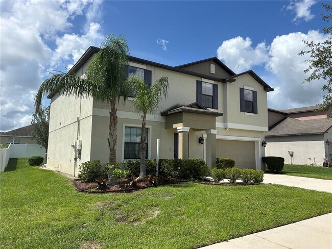 36046 Stable Wilk Ave in Zephyrhills, FL - Building Photo - Building Photo