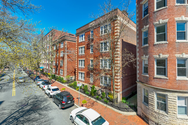 285 Harvard St in Cambridge, MA - Foto de edificio - Building Photo