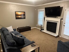 3808 Whitechapel Arch in Chesapeake, VA - Building Photo - Building Photo