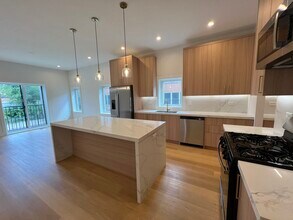 2042 W Washington Blvd in Chicago, IL - Building Photo - Building Photo