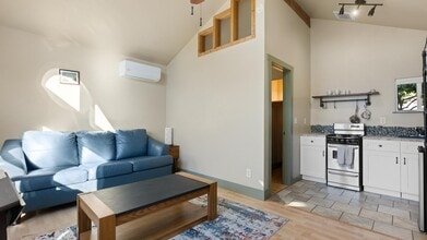 2434 Humboldt St in Santa Rosa, CA - Building Photo - Building Photo