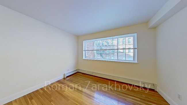 8 Griggs St in Boston, MA - Building Photo - Building Photo