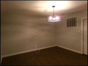 9216 W 6th St in Little Rock, AR - Foto de edificio - Building Photo