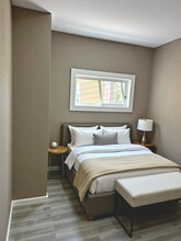 1352 Giddings Rd in Cleveland, OH - Building Photo - Building Photo