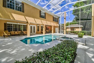 17011 Candeleda De Avila in Tampa, FL - Building Photo - Building Photo
