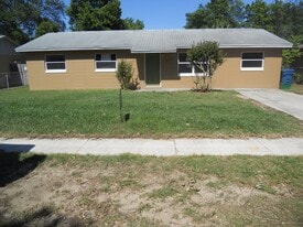 1953 Nelson Ave in Ormond Beach, FL - Building Photo