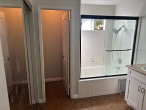 2363 Paseo Circulo in Tustin, CA - Building Photo - Building Photo