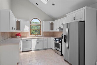 182 Grant Ave-Unit -2 in White Plains, NY - Building Photo - Building Photo