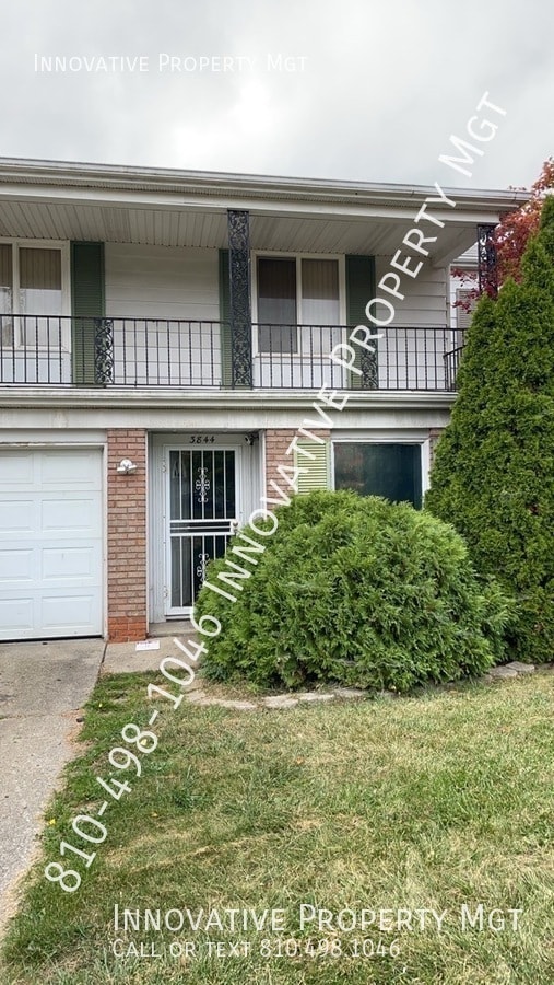 property at 3844 Park Forest Dr