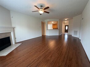 2430 Floral Ridge Dr in Spring, TX - Building Photo - Building Photo