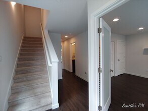 6522 32nd Ave NE in Seattle, WA - Building Photo - Building Photo