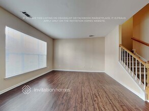 2011 Kegsworth Dr in Charlotte, NC - Foto de edificio - Building Photo