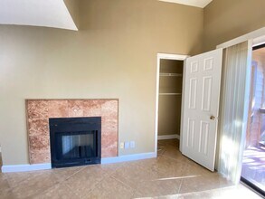 Altamonte Springs Lakefront Gated Community! 1/1 with a fireplace. Coming Soon! in Altamonte Springs, FL - Building Photo - Building Photo