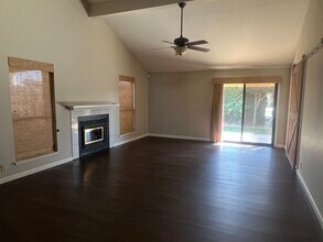 2520 Beatrice Ln in Modesto, CA - Building Photo - Building Photo