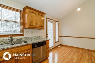 8620 N Crawford Ave in Kansas City, MO - Foto de edificio - Building Photo