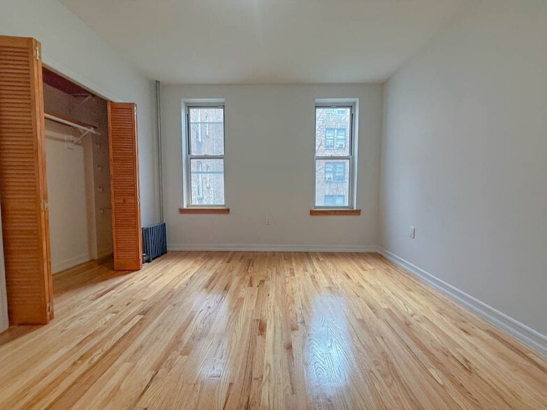 707 W 171st St, Unit 2A in New York, NY - Building Photo